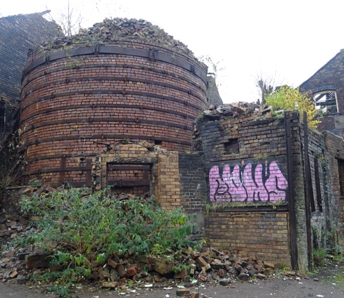 Falcon Pottery exterior